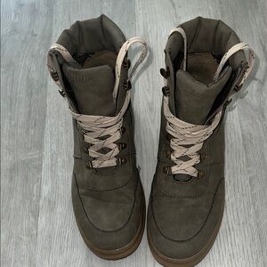 Nautica Brown High-Top Boots